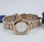 BU9204 BURBERRY Кварцевые женские классические модные часы2