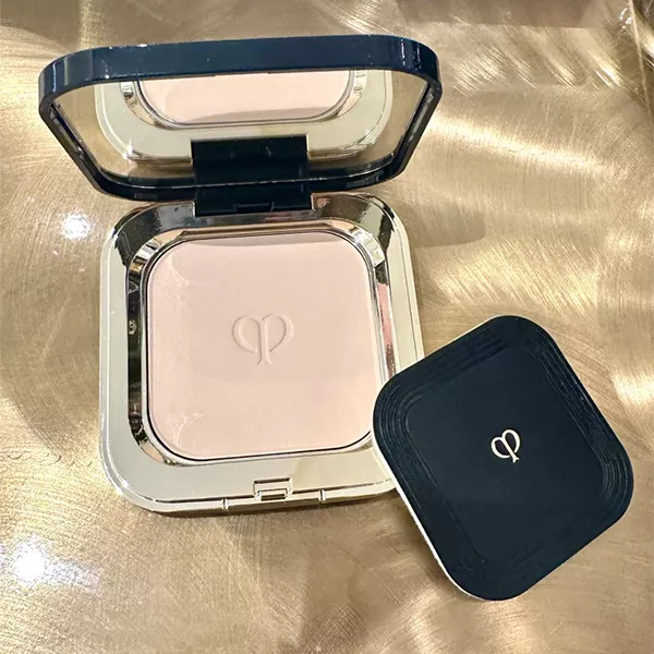 Cle de peau poudre libre transparent loose powder5g Кле де по 2