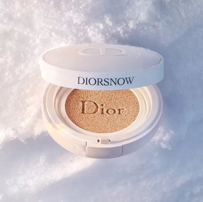 Dior Снежная фея Воздушная подушка 15 г (3)