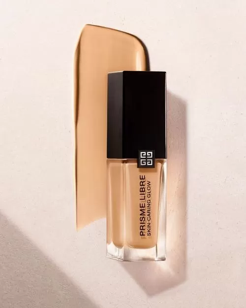 GIVENCHY Prisme Libre Skin caring Matte Ухаживающее матирующее тональное средство N95 (2)